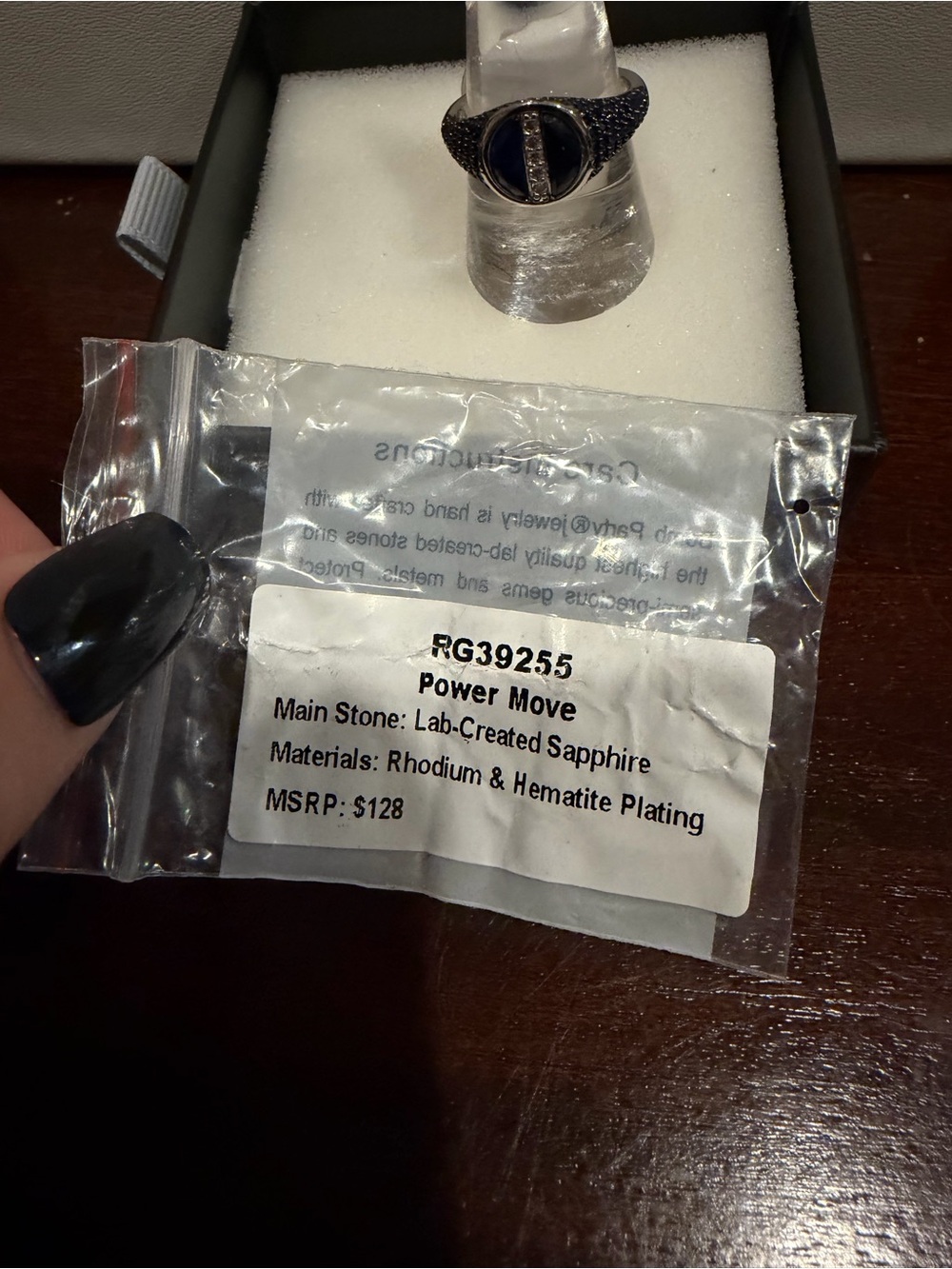Power Move: Sapphire on Rhodium - Picture 2 of 3